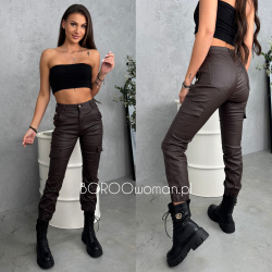 Woskowane bojówki czekoladowe