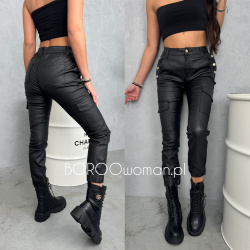 Woskowane bojówki Black